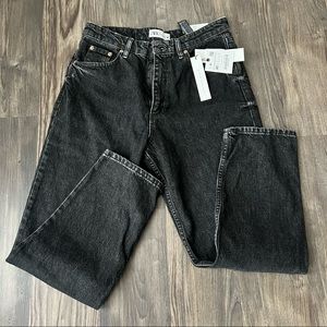 ZARA NWT The 90s Mom Fit Jeans in Beginnings Black Signature Denim